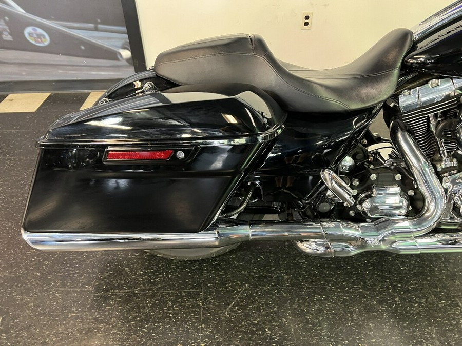 2015 Harley-Davidson Road Glide Vivid Black FLTRX