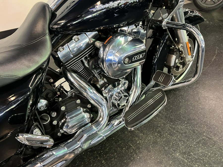 2015 Harley-Davidson Road Glide Vivid Black FLTRX