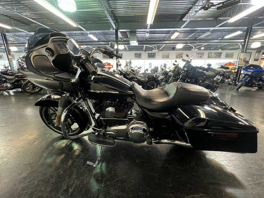 2015 Harley-Davidson Road Glide Vivid Black FLTRX