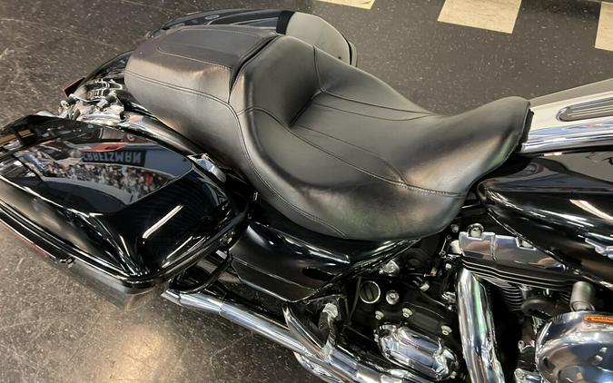 2015 Harley-Davidson Road Glide Vivid Black FLTRX