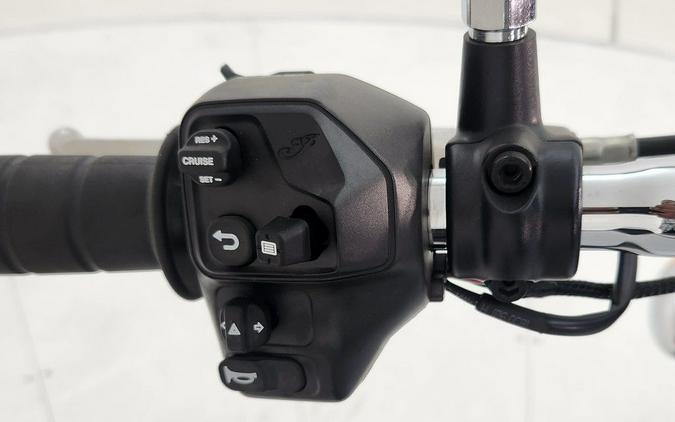 2025 Indian Motorcycle® Scout® Classic Limited +Tech Ghost White Metallic