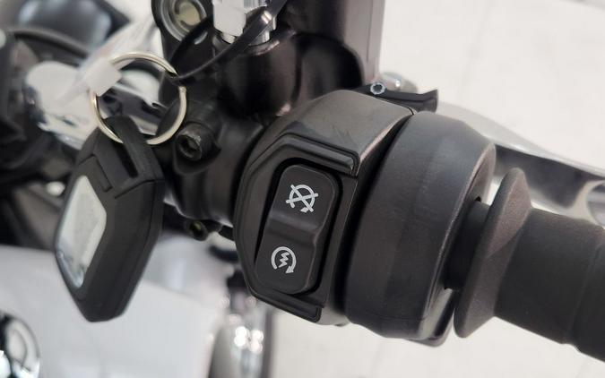 2025 Indian Motorcycle® Scout® Classic Limited +Tech Ghost White Metallic