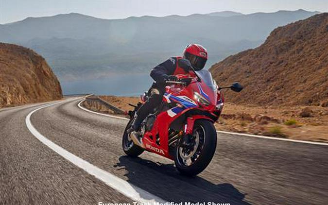 2026 Honda CBR650R E-Clutch