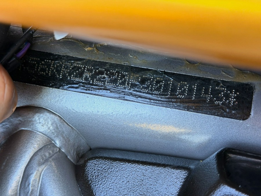 2023 Indian FTR R Carbon