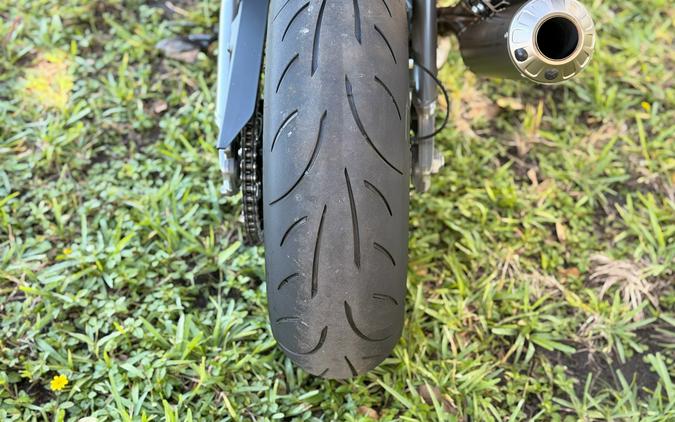 2023 Indian FTR R Carbon