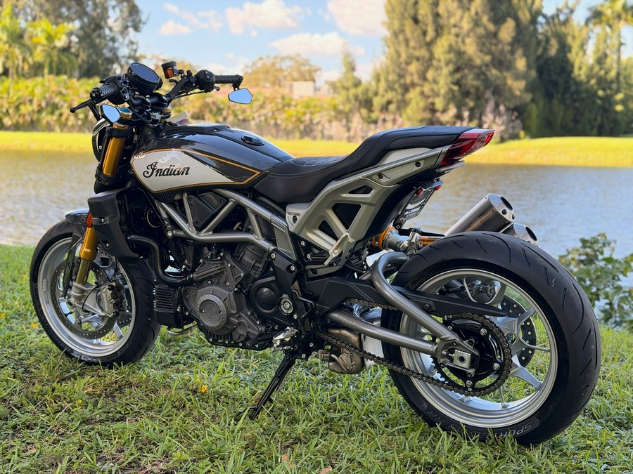 2023 Indian FTR R Carbon