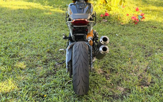 2023 Indian FTR R Carbon