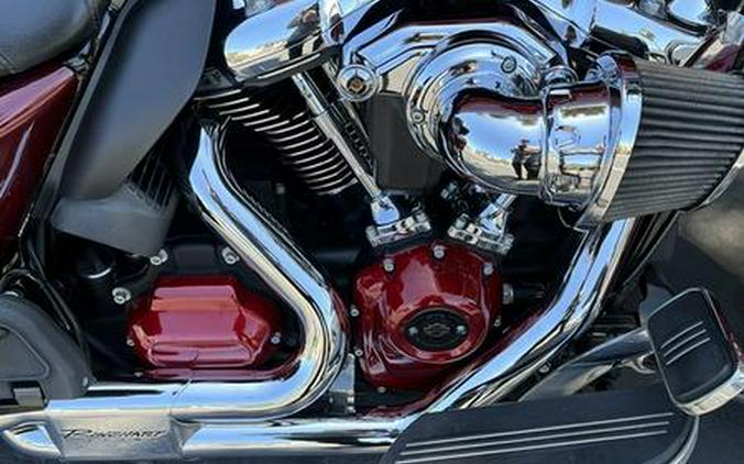 2017 Harley-Davidson® FLHXS - Street Glide® Special