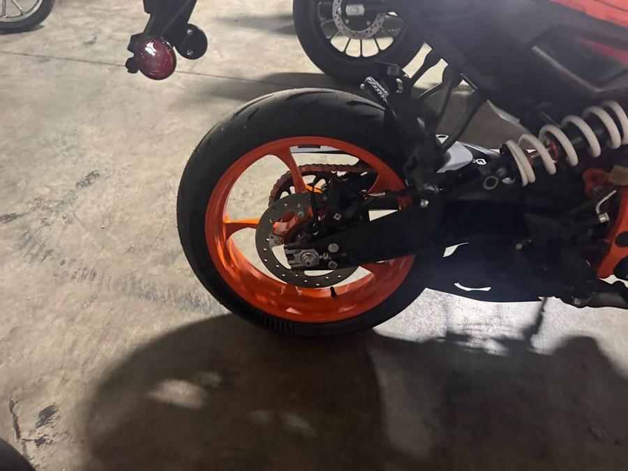 2024 KTM 390 DUKE