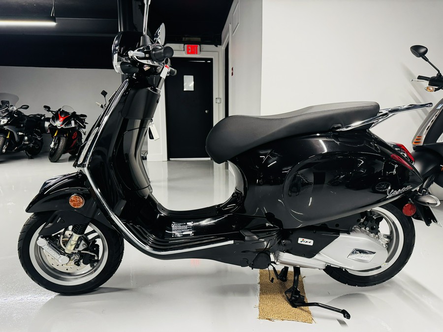 2025 Vespa Primavera 150
