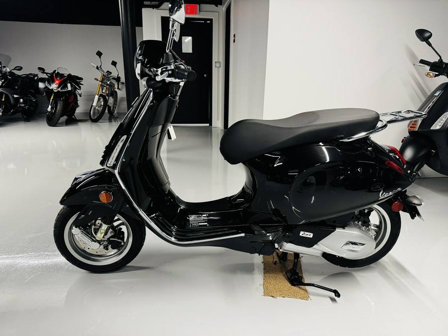 2025 Vespa Primavera 150