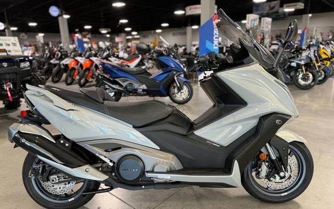 2025 KYMCO AK 550i ABS