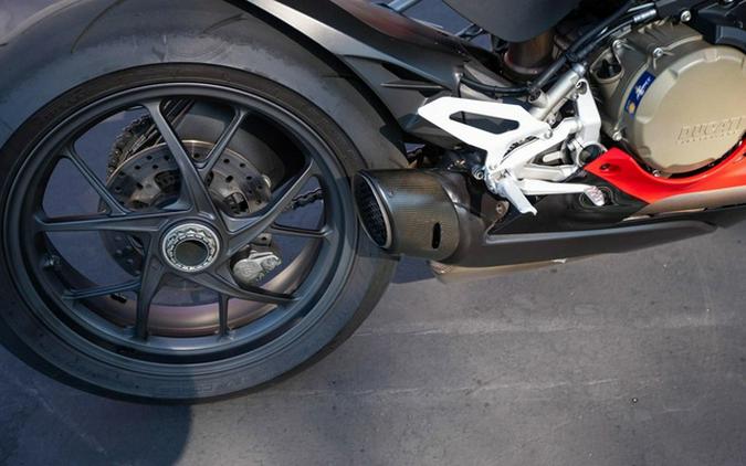 2023 Ducati Panigale V2