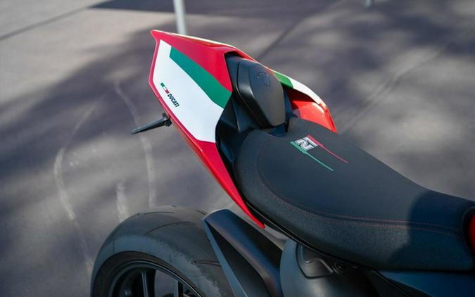 2023 Ducati Panigale V2