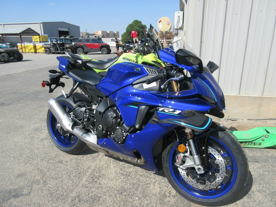 2026 YAMAHA YZF-R1