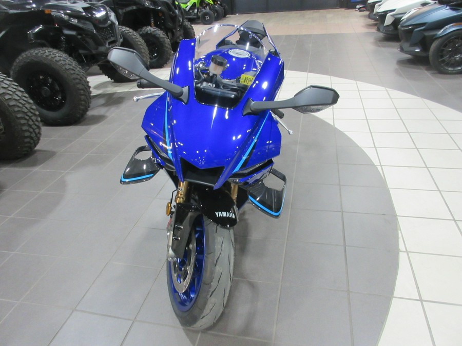 2026 YAMAHA YZF-R1