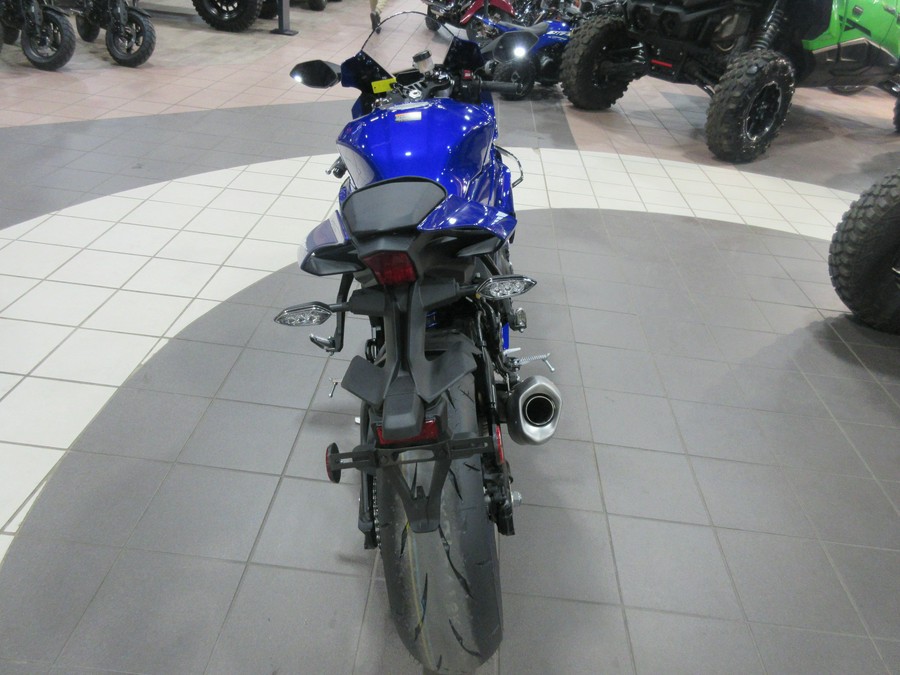 2026 YAMAHA YZF-R1