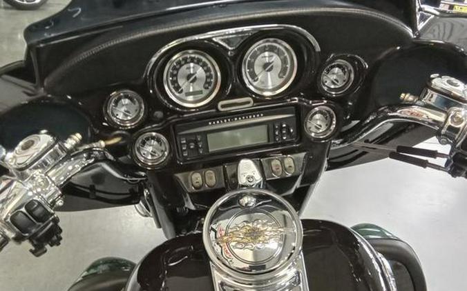 2006 Harley-Davidson® FLHTCUSE - Ultra Classic® Electra Glide® Screamin' Eagle®