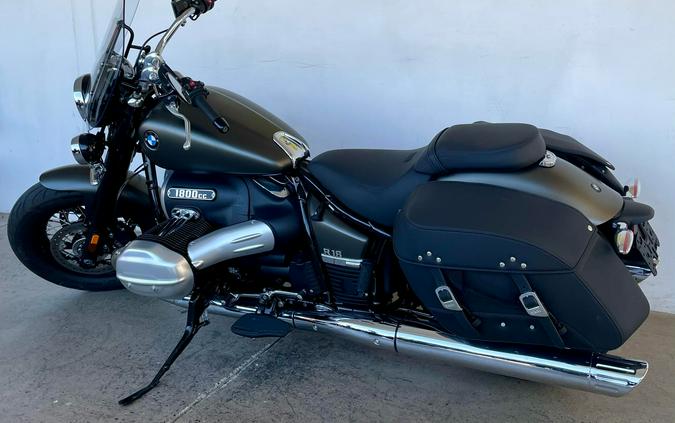 2022 BMW R18 CLASSIC