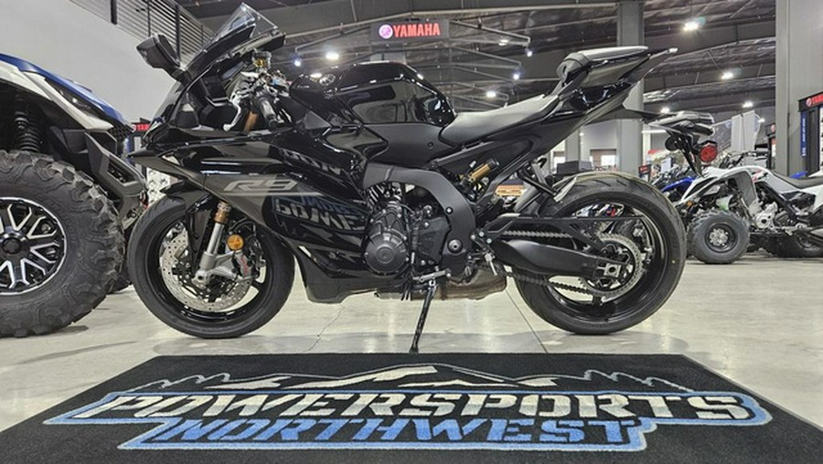 2027 Yamaha YZF R9