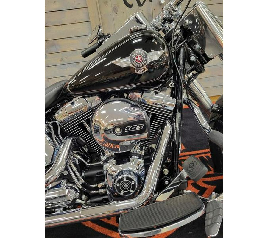 2016 Harley-Davidson® FLSTF - Softail® Fat Boy®