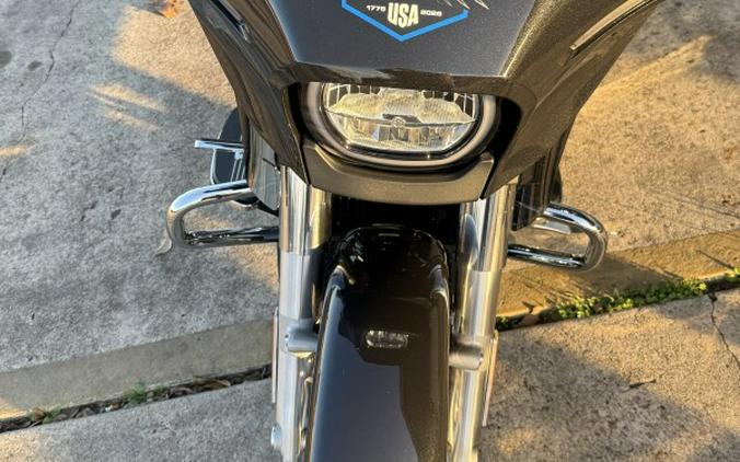 2026 Harley-Davidson® Street Glide® Midnight Ember Chrome Trim