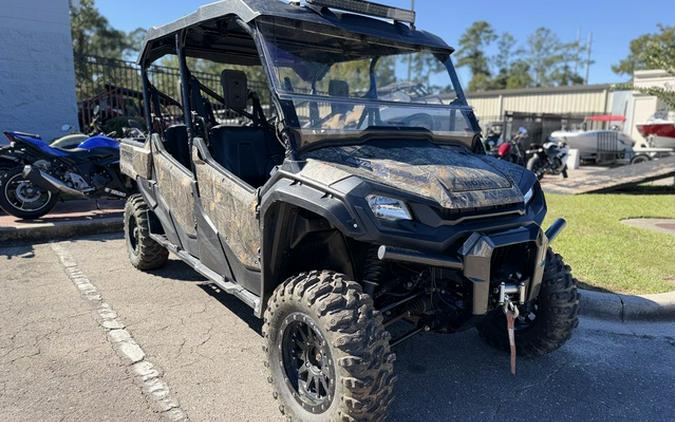 2023 Honda Pioneer 1000-6 Deluxe Crew