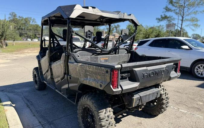 2023 Honda Pioneer 1000-6 Deluxe Crew