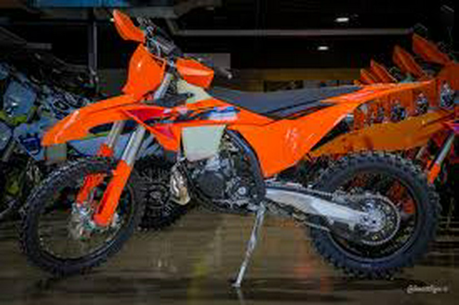 2025 KTM XC 300
