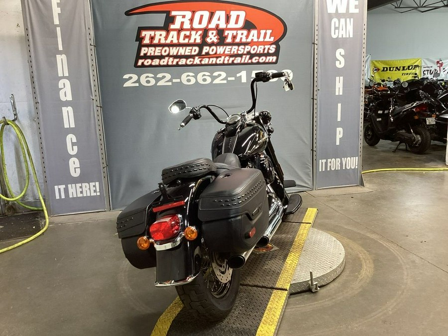 2019 Harley-Davidson® FLHCS - Heritage Classic 114