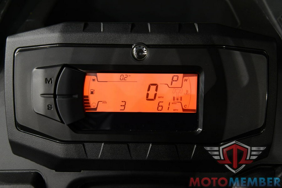 2025 Can-Am Defender DPS HD9