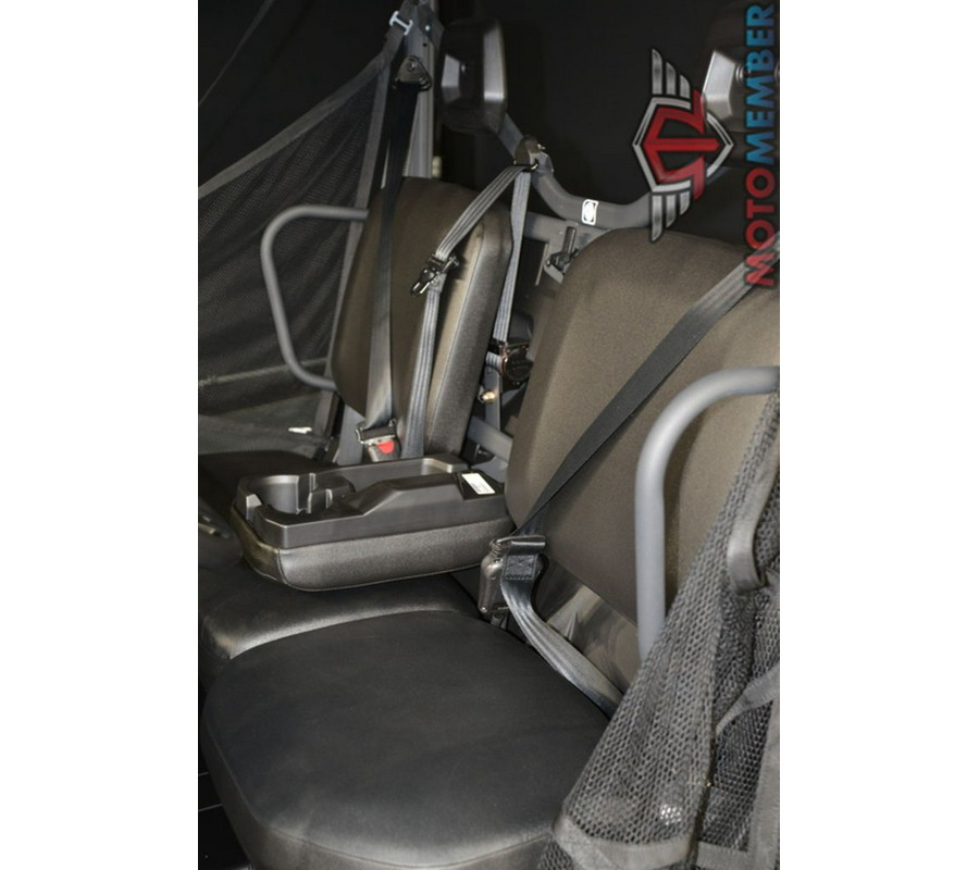 2025 Can-Am Defender DPS HD9