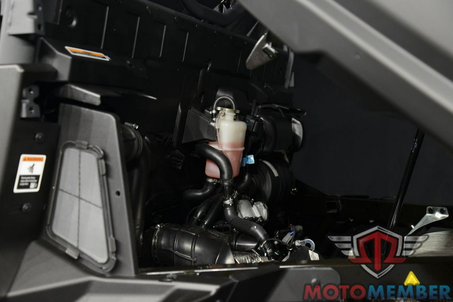 2025 Can-Am Defender DPS HD9