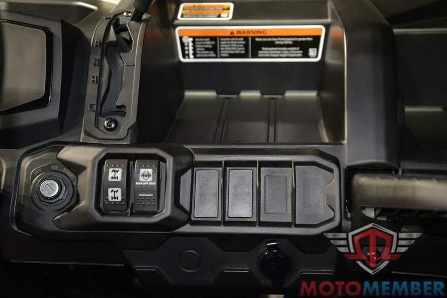 2025 Can-Am Defender DPS HD9