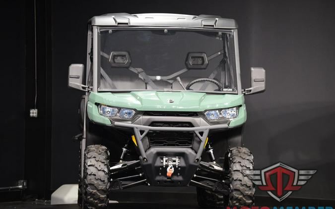 2025 Can-Am Defender DPS HD9