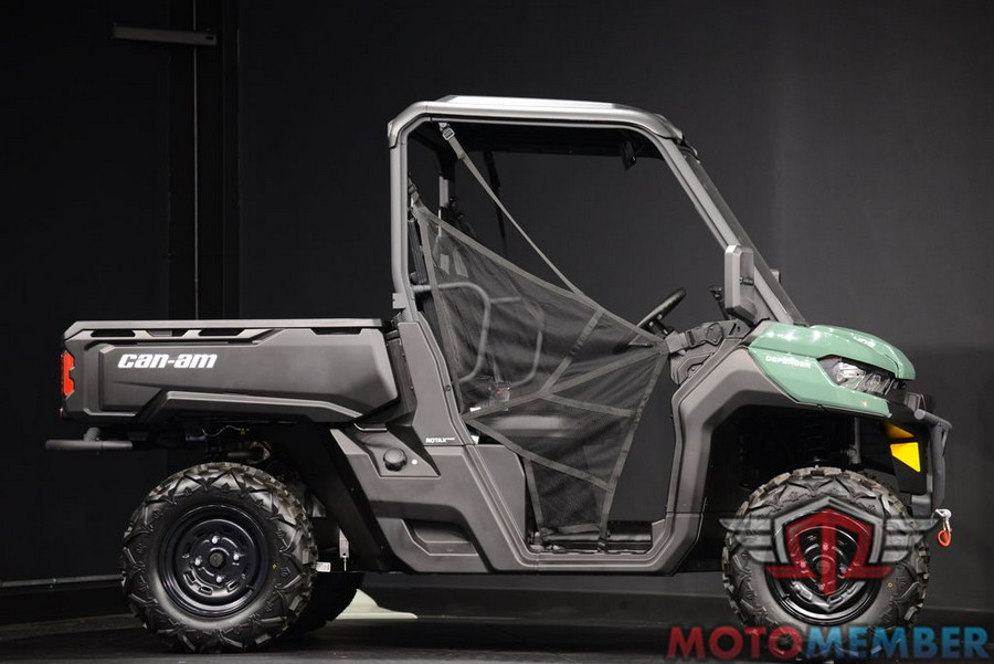2025 Can-Am Defender DPS HD9
