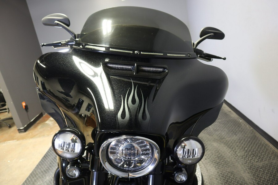 2016 Harley-Davidson CVO Street Glide FLHXSE