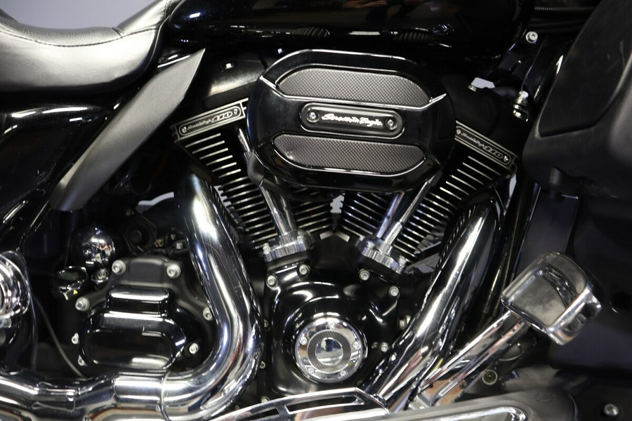 2016 Harley-Davidson CVO Street Glide FLHXSE