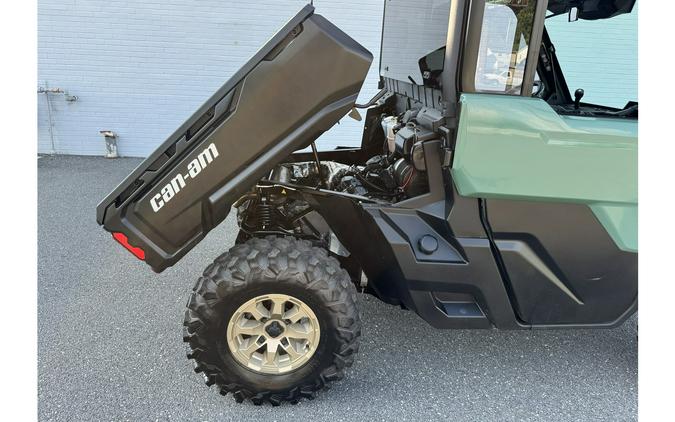 2025 Can-Am DEFENDER HD9 DPS CAB 4X4