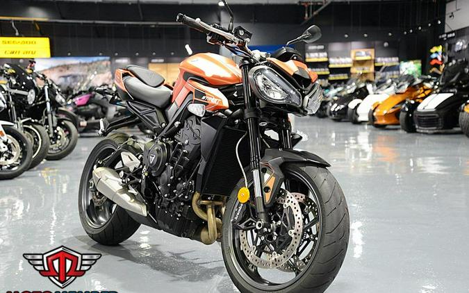 2025 Triumph STREET TRIPLE 765 R
