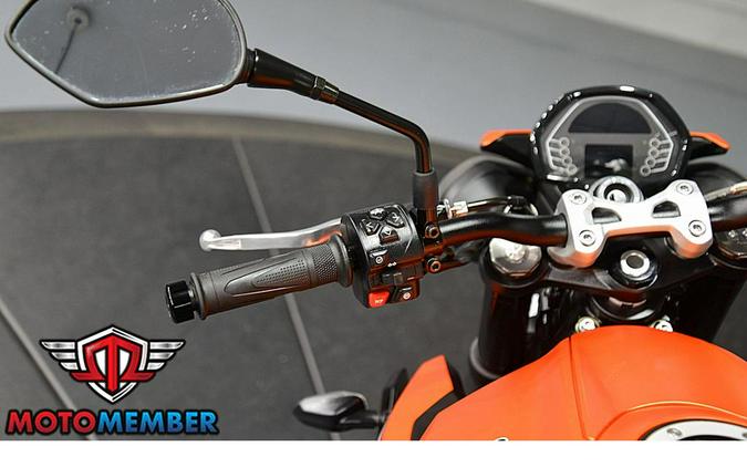 2025 Triumph STREET TRIPLE 765 R