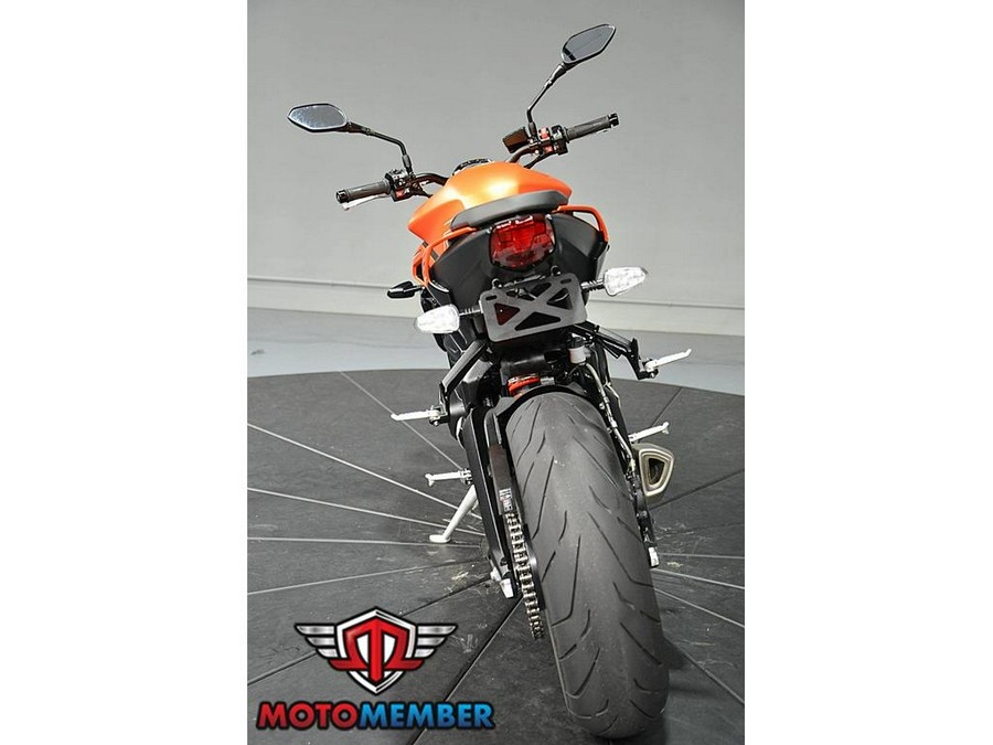 2025 Triumph STREET TRIPLE 765 R