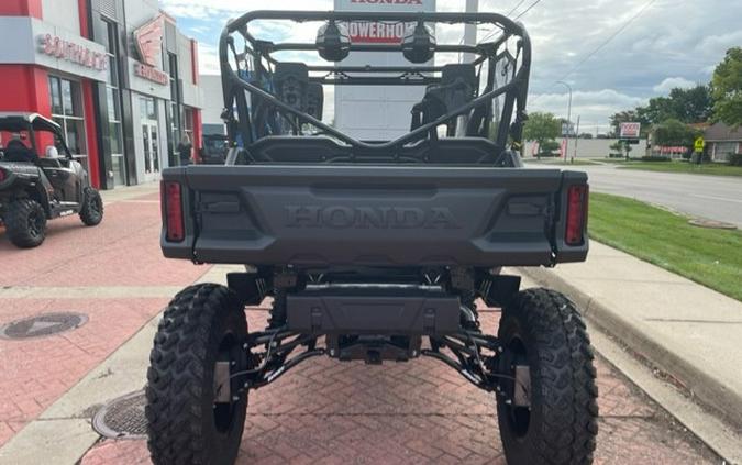 2023 Honda Pioneer 1000-6 Crew Deluxe