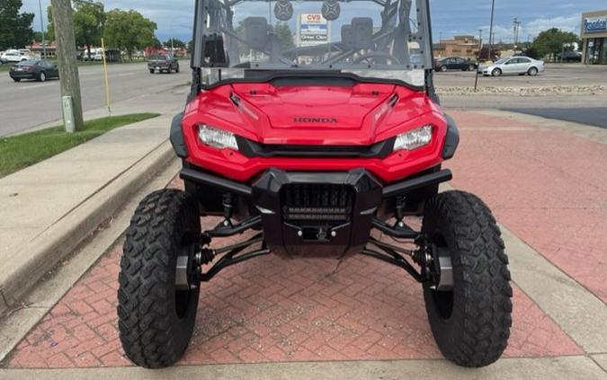 2023 Honda Pioneer 1000-6 Crew Deluxe