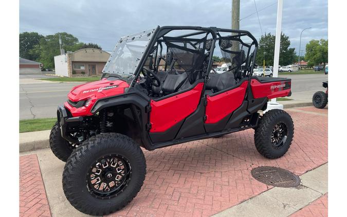 2023 Honda Pioneer 1000-6 Crew Deluxe