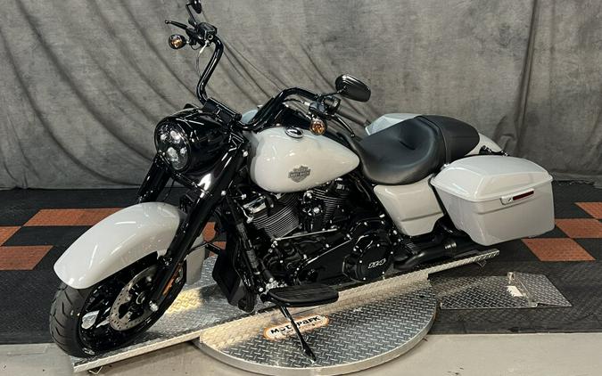 FLHRXS 2024 Road King Special