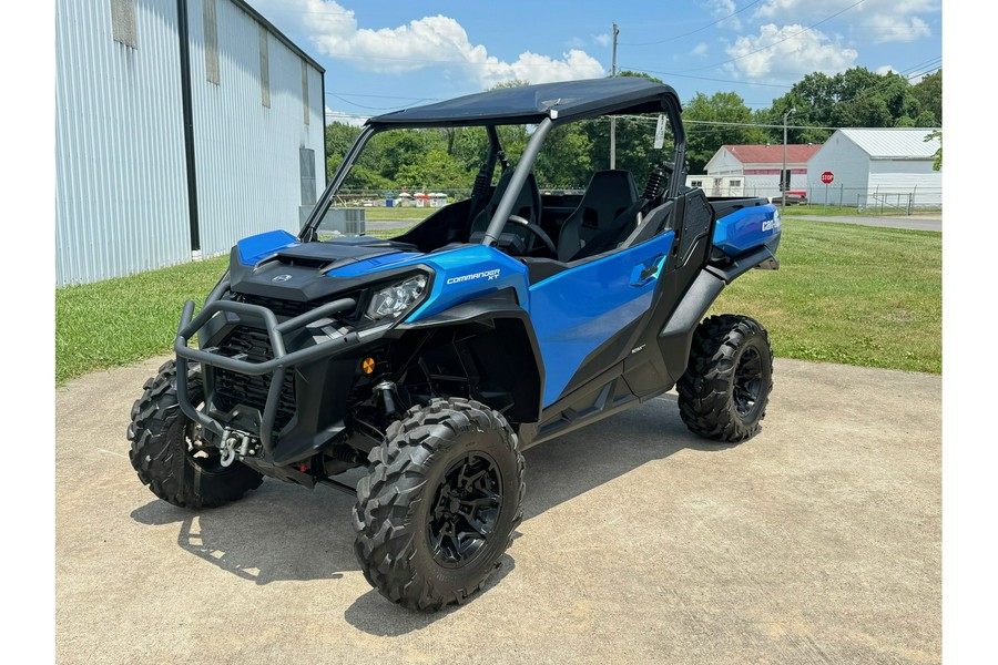 2023 Can-Am COMMANDER 700 XT