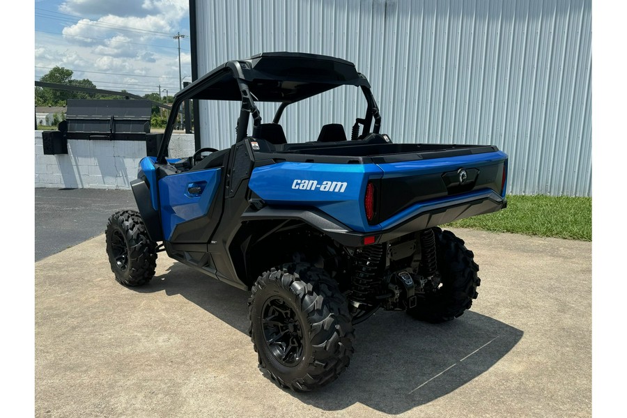 2023 Can-Am COMMANDER 700 XT