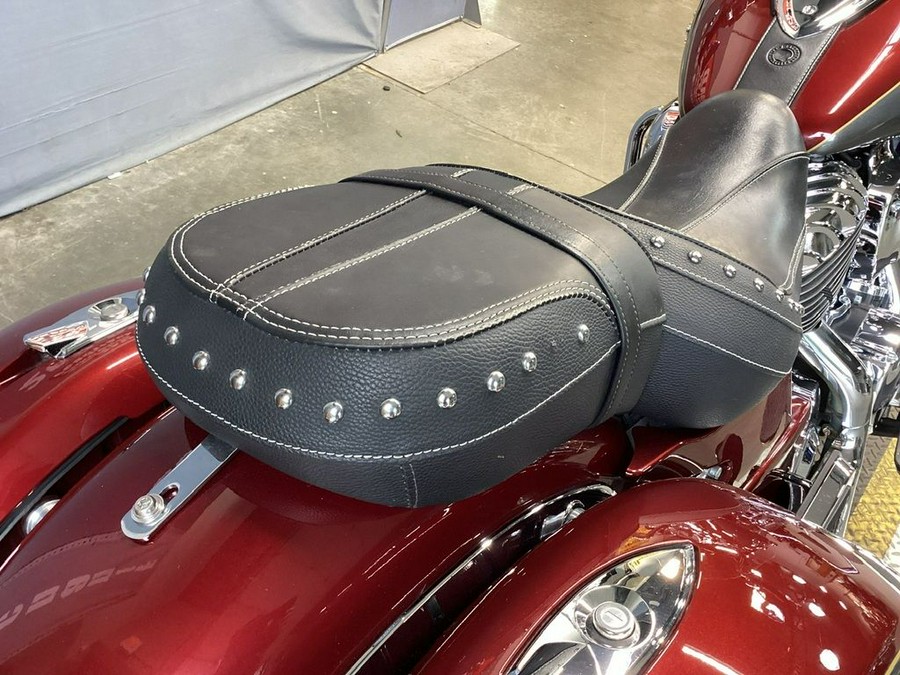 2020 Indian Motorcycle® Springfield® Burgundy Metallic / Titanium Metallic