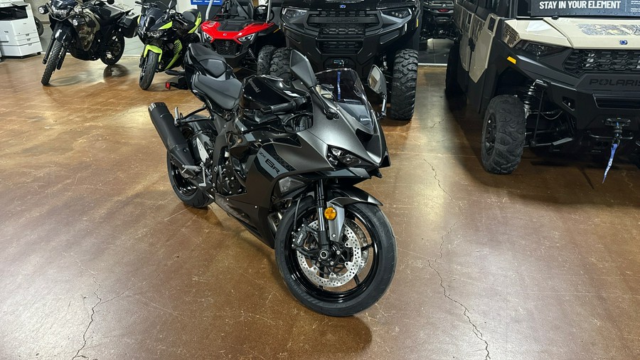 2026 Kawasaki Ninja® ZX™-6R Base